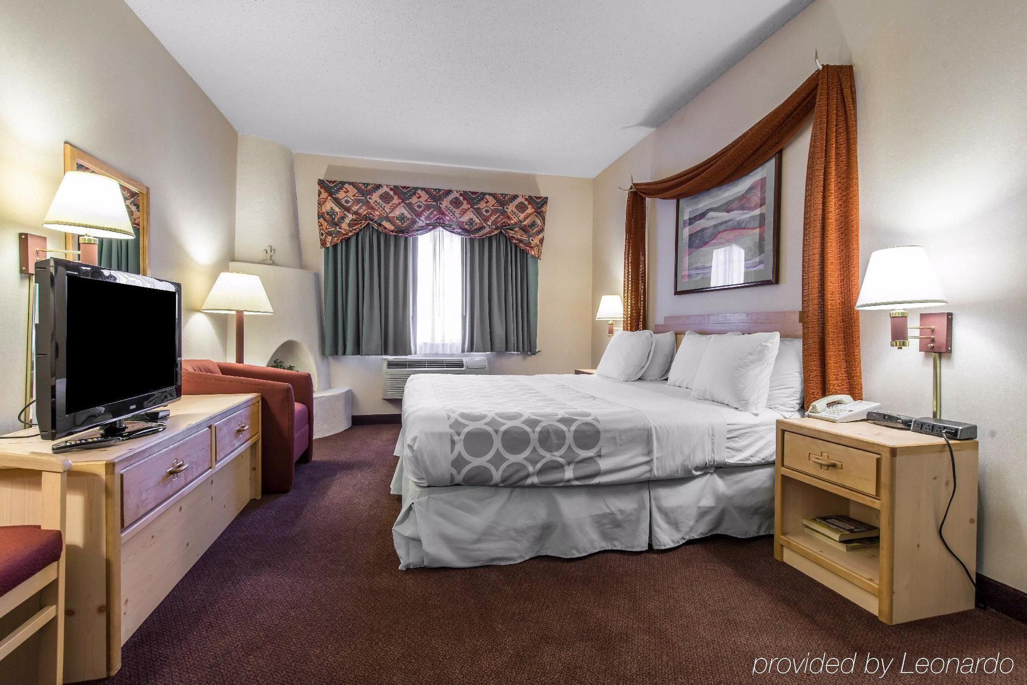 Quality Inn & Suites West Pueblo Eksteriør billede